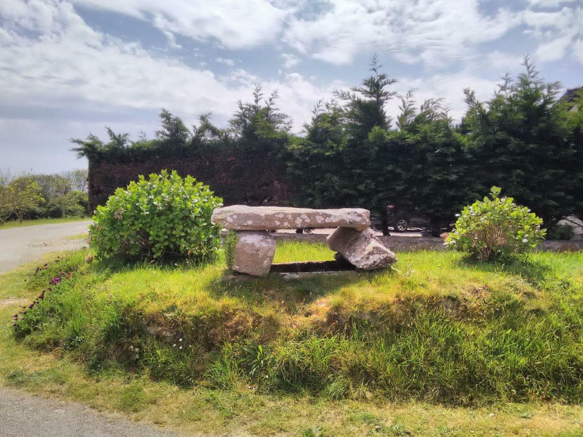 Maison Entre Terre Et Mer Primelin Exteriör bild